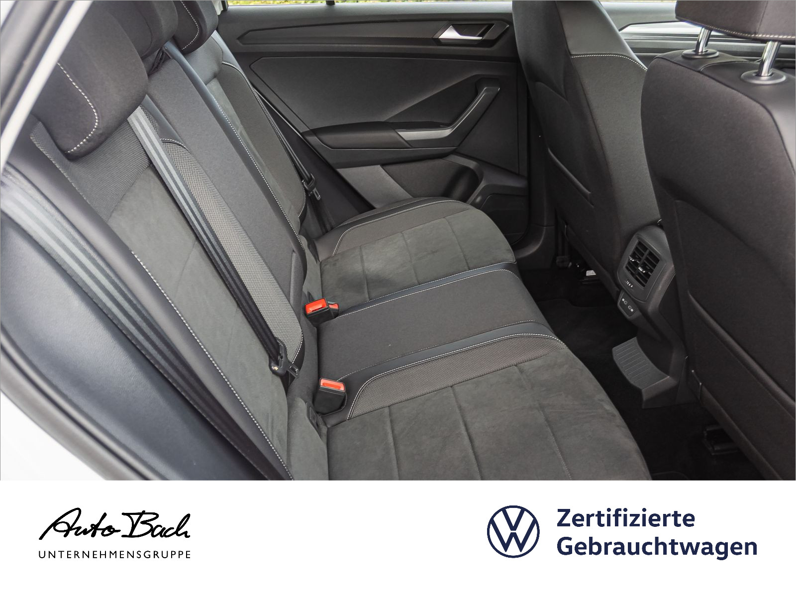 Volkswagen T-Roc 1.5 TSI DSG Style, Navi, LED, ParkAssist, App-Connect, Digital Cockpit Pro