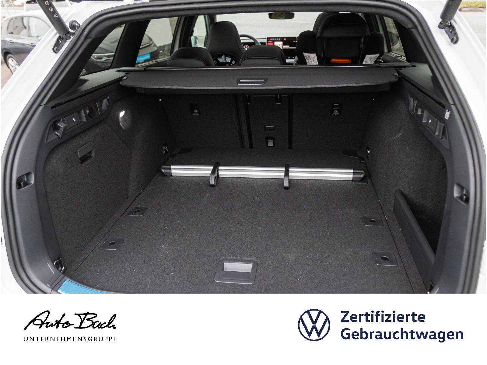 Volkswagen Passat Variant 2.0 TSI "R-Line" 4M DSG Navi LED Standhzg Panorama ACC DCC HuD AHK