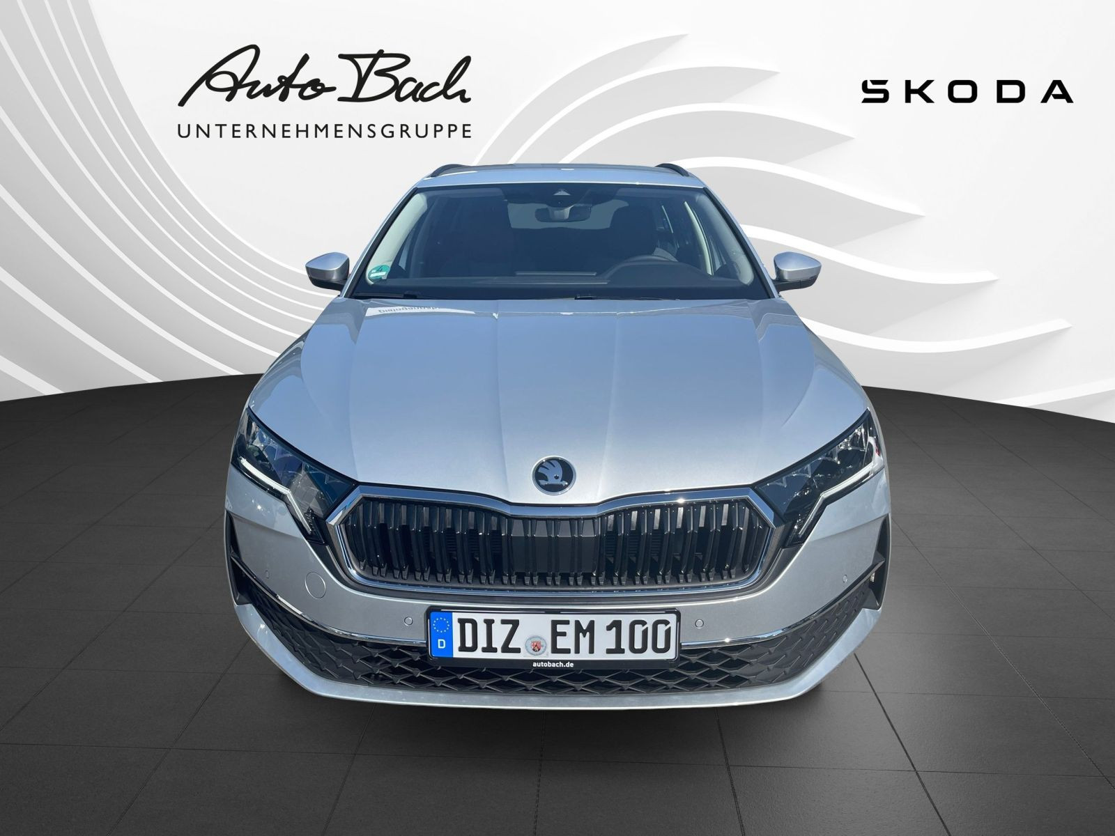 Skoda Octavia Combi 2.0TDI Tour DSG Navi LED ACC AHK