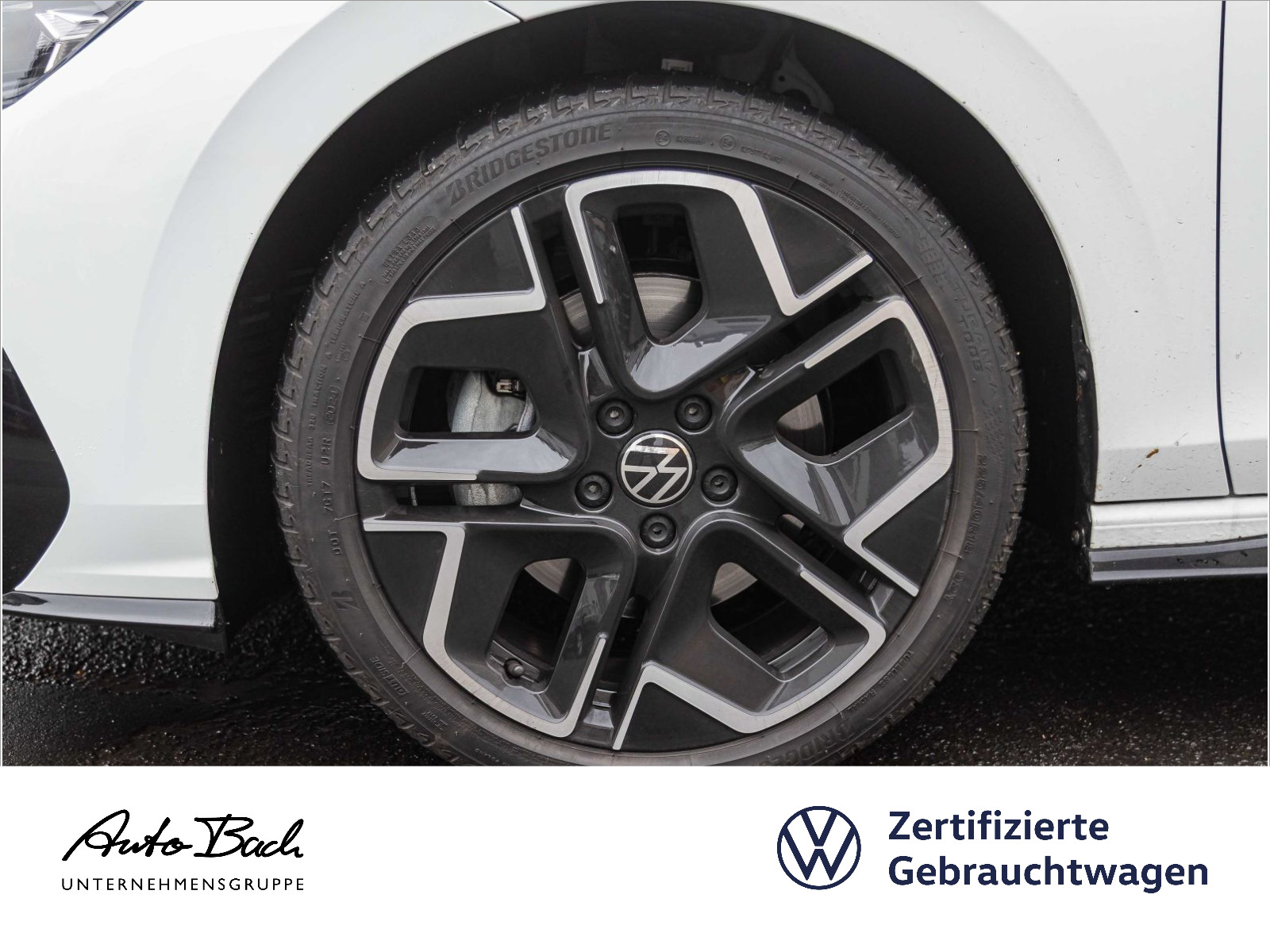 Volkswagen Golf VIII Variant 2.0 TDI "R-Line" DSG Navi LED HuD Digital Cockpit Panorama DCC ACC