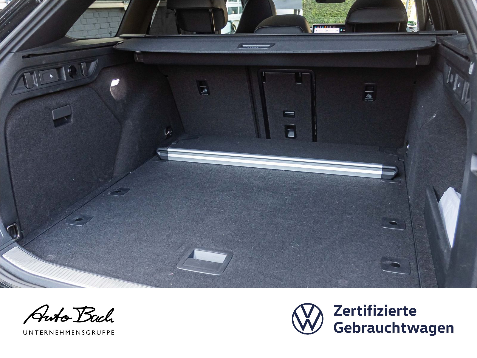 Volkswagen Passat Variant 2.0 TSI "R-Line" 4M DSG Navi LED Standhzg Panorama HuD DCC ACC AHK