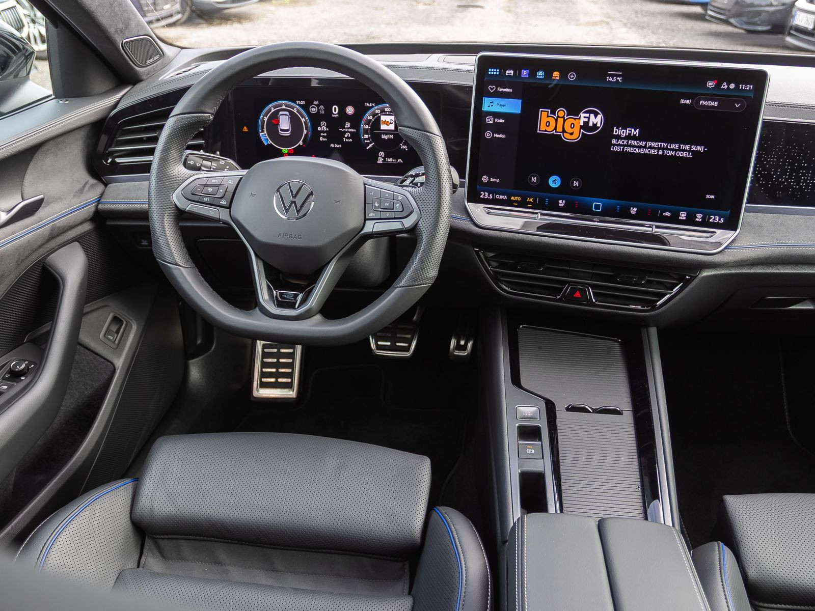 Volkswagen Passat Variant 2.0 TSI "R-Line" 4M DSG Navi LED Standhzg Panorama HuD DCC ACC AHK