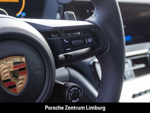 Porsche Macan 4 Abstandstempomat LED-Matrix Panoramadach