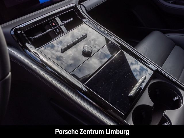 Porsche Macan 4 Abstandstempomat LED-Matrix Panoramadach