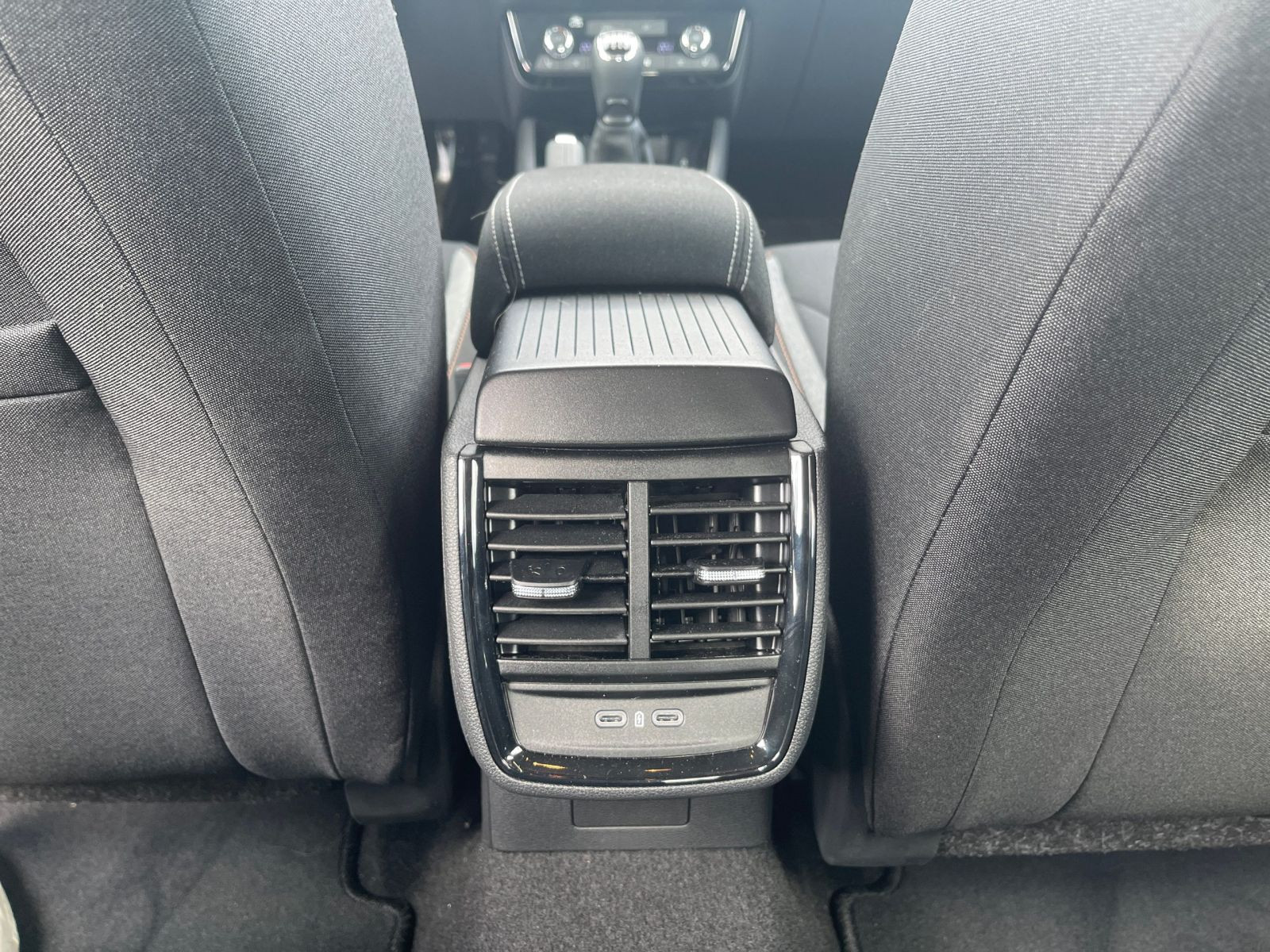 Skoda Kamiq 1.0 TSI Tour LED GRA EPH DAB