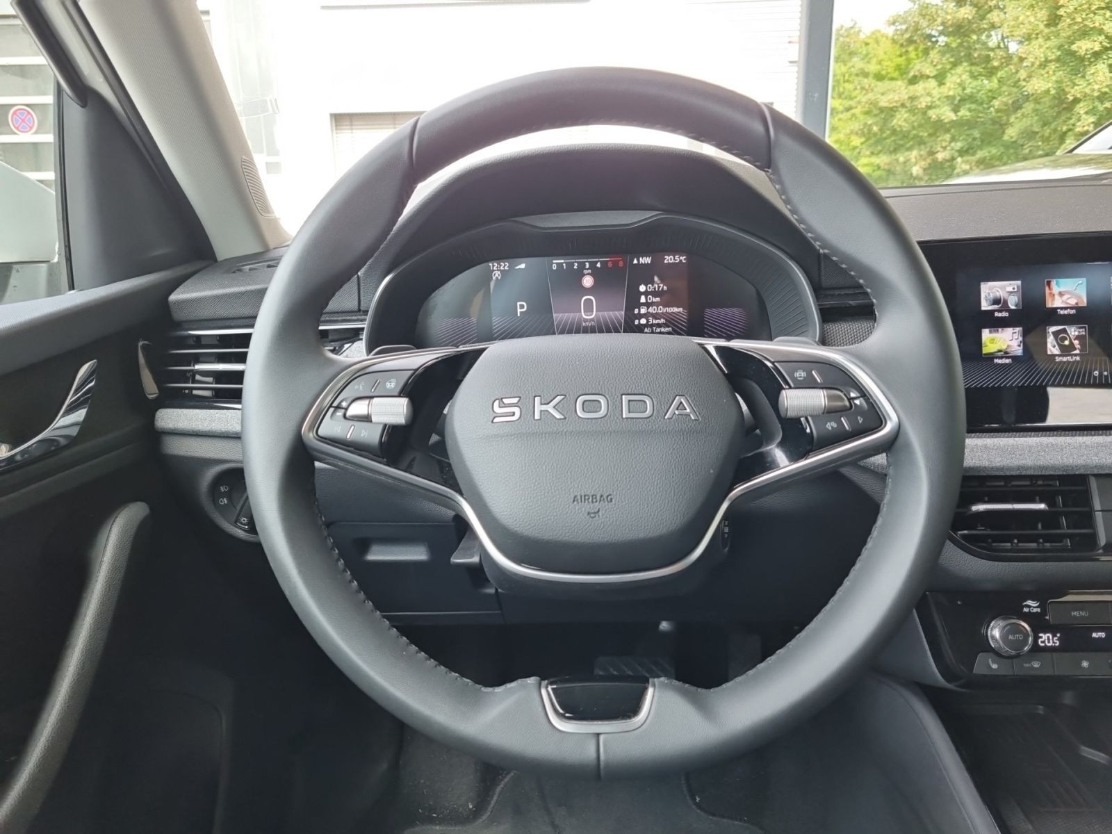 Skoda Scala 1.0 TSI Tour DSG LED CarPlay GRA RFK DAB
