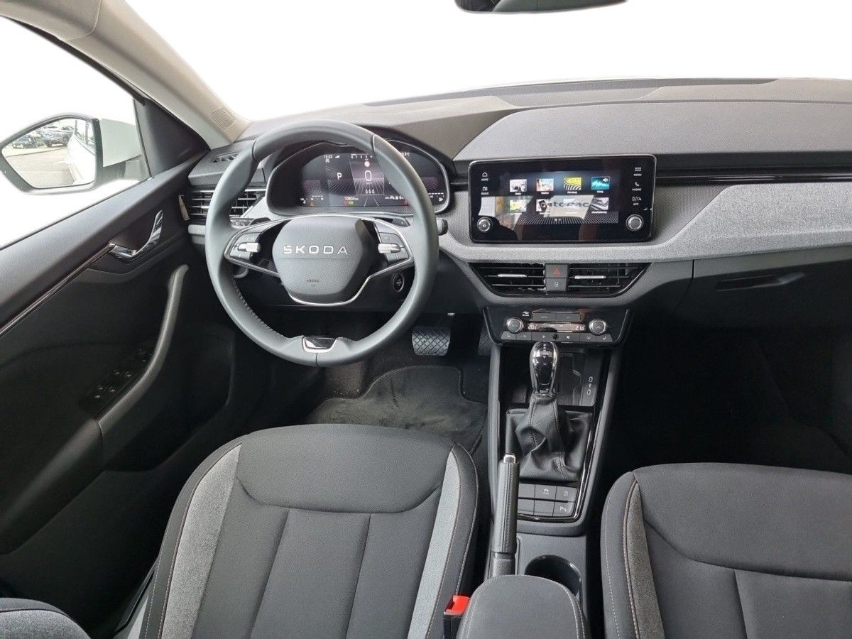 Skoda Scala 1.0 TSI Tour DSG LED CarPlay GRA RFK DAB