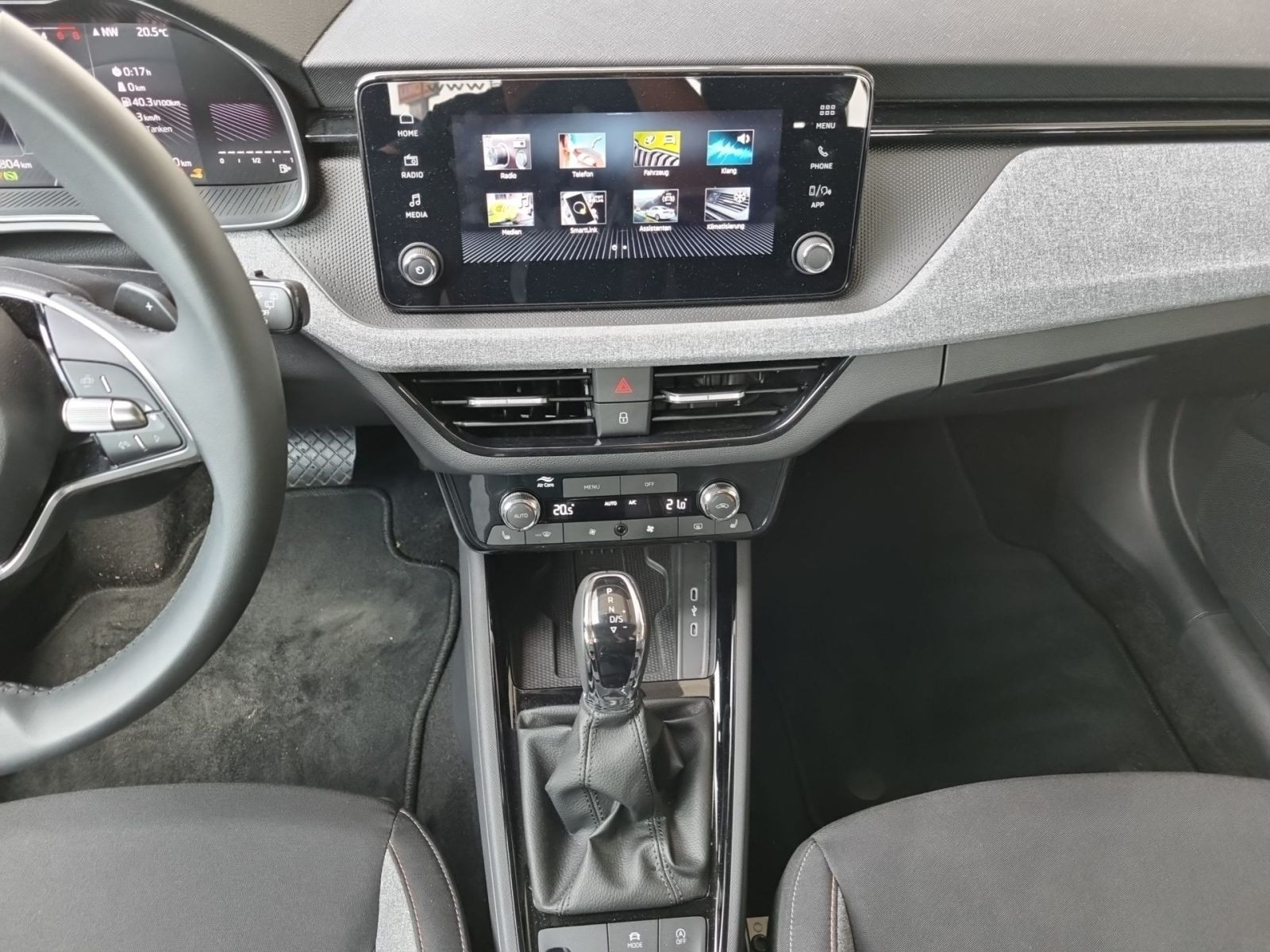 Skoda Scala 1.0 TSI Tour DSG LED CarPlay GRA RFK DAB