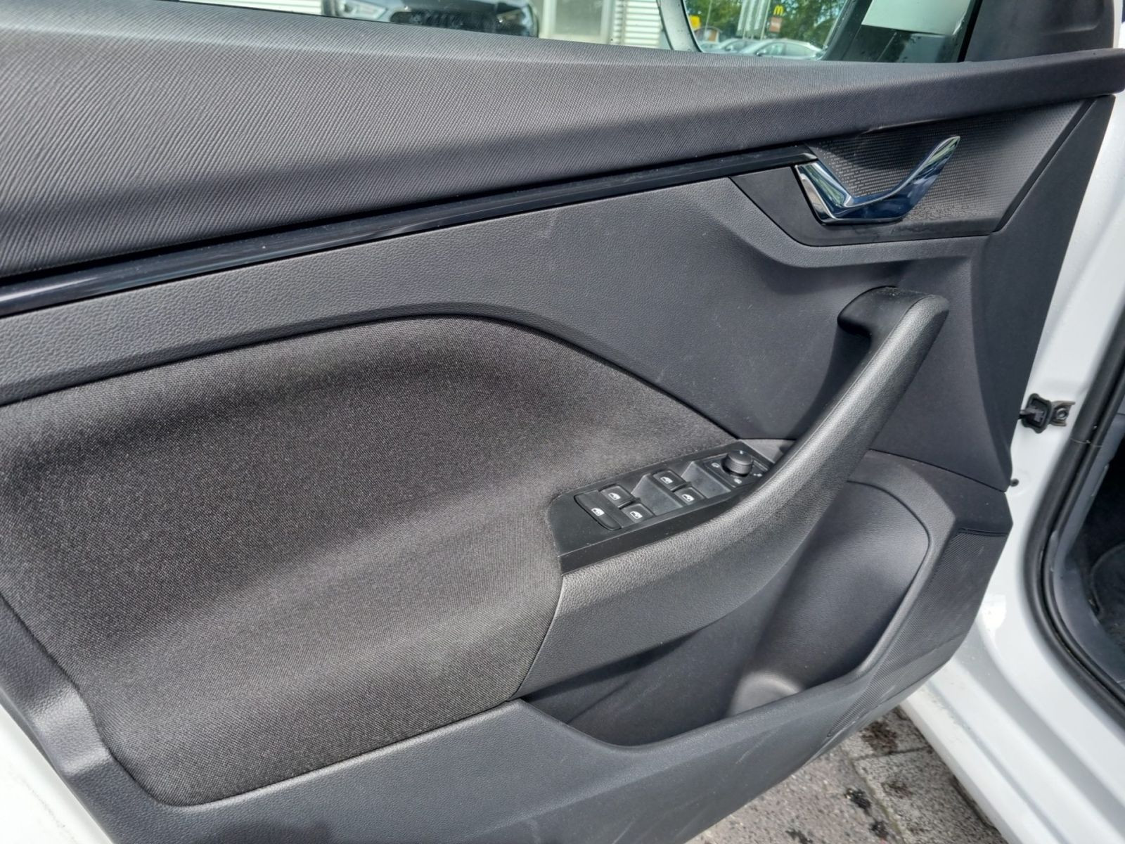 Skoda Scala 1.0 TSI Tour DSG LED CarPlay GRA RFK DAB