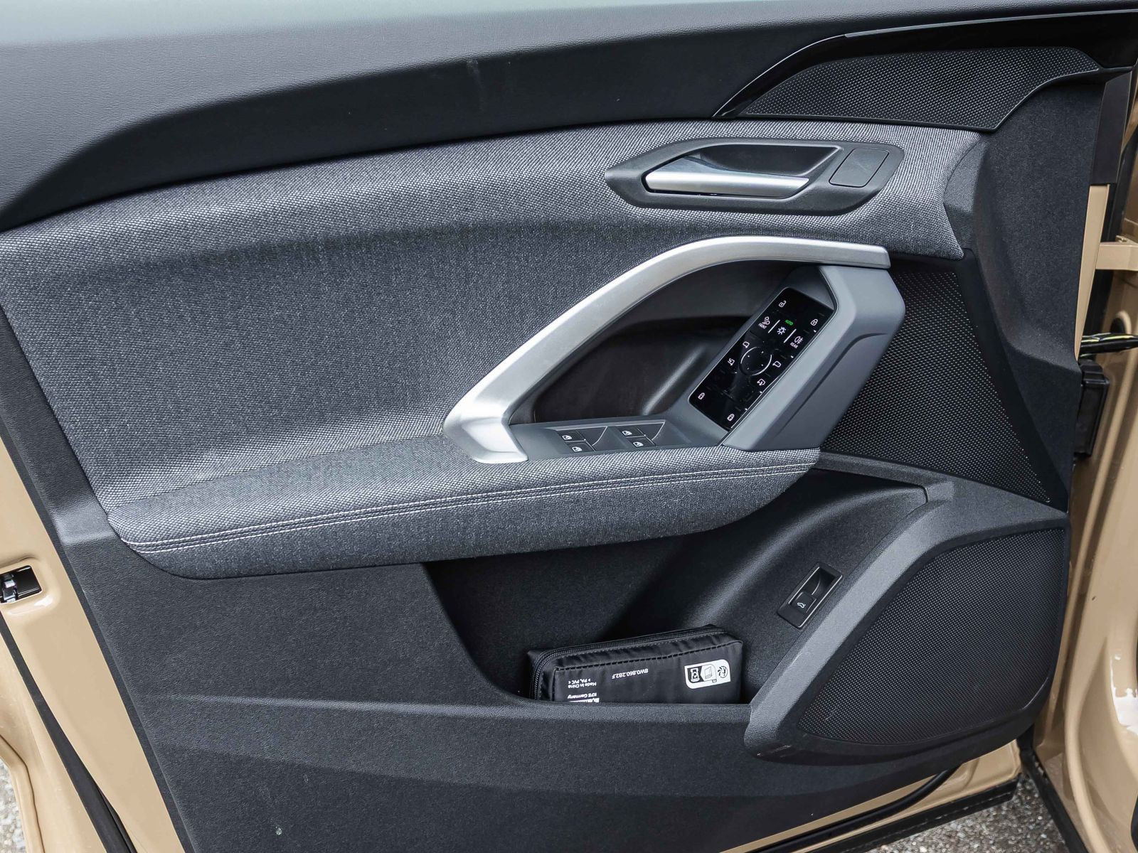 Audi Q5 S-LINE SUV TFSI TECH Standheizung 70.025UPE