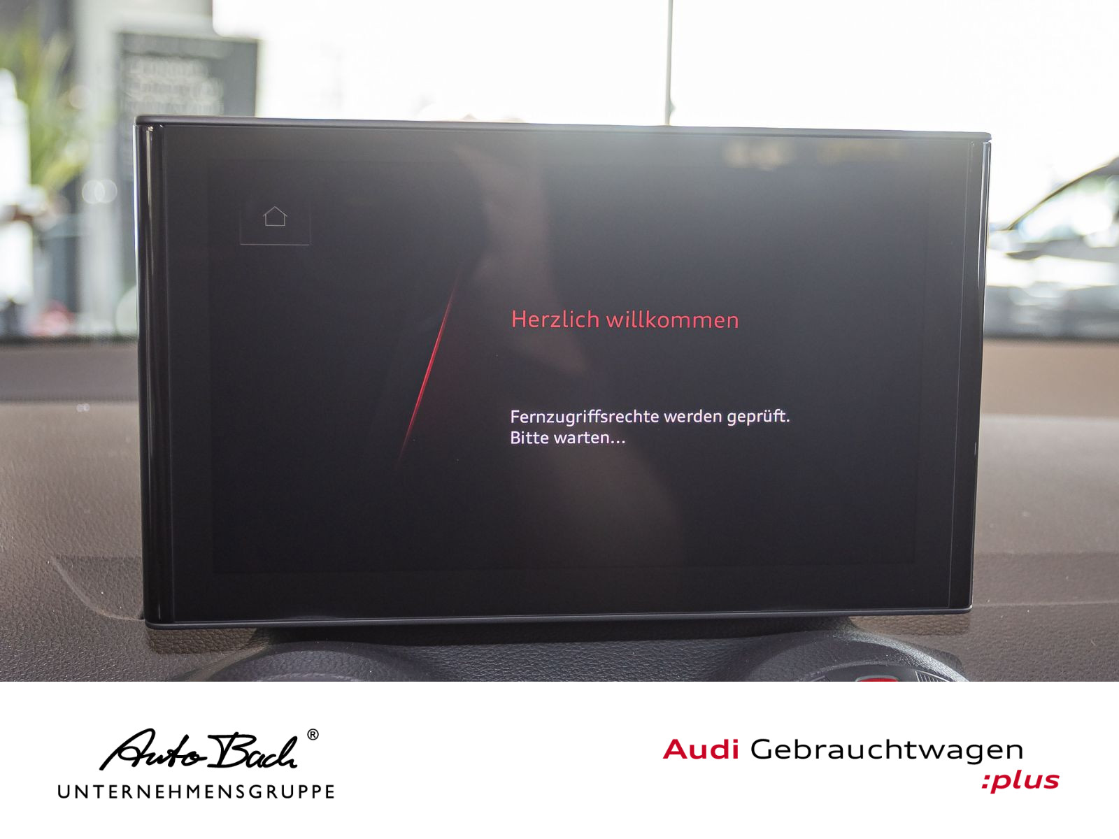 Audi Q2 S line competition 35TFSI Stronic Navi LED Panorama ACC