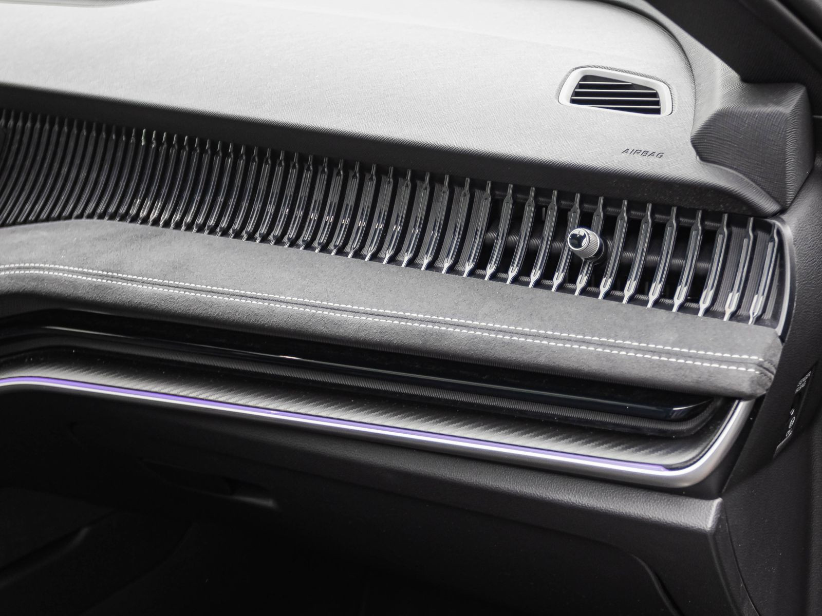 Skoda Superb Combi 2.0TDI Sportline DSG 4x4 Navi LED