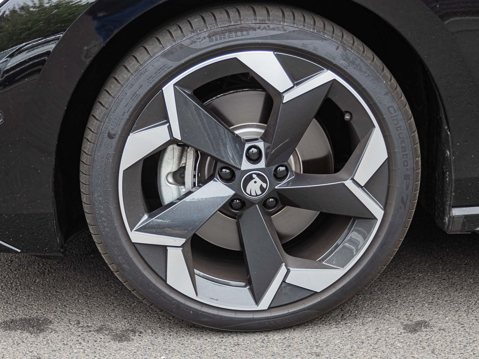 Skoda Superb Combi 2.0TDI Sportline DSG 4x4 Navi LED