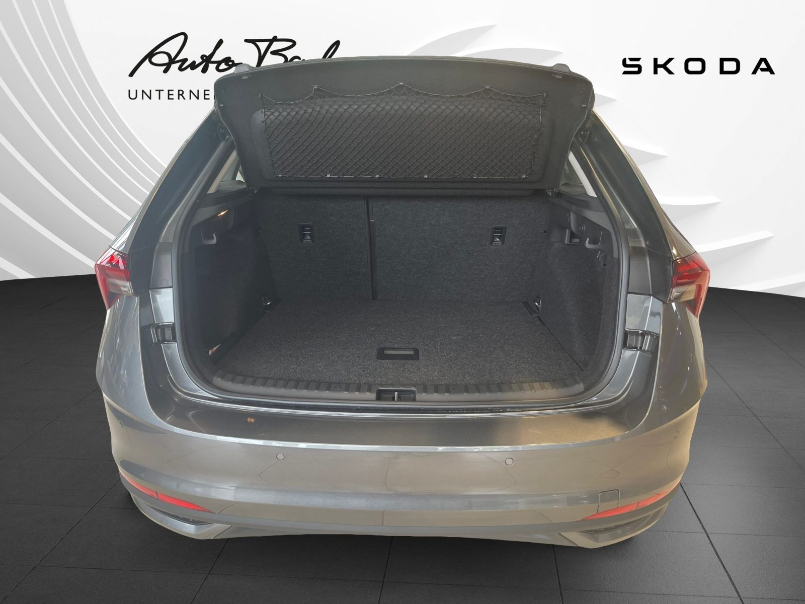 Skoda Scala Tour 1,0 TSI DSG LED KESSY Park Assist