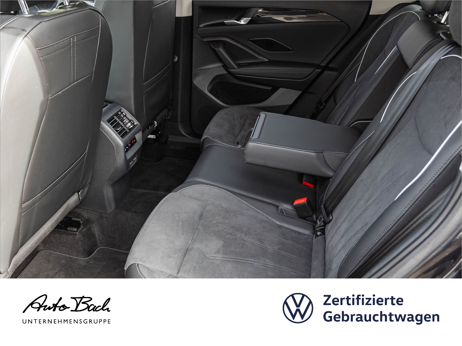 Volkswagen Tiguan 2.0 TDI "Elegance" 4M DSG Navi LED Standhzg Digital Cockpit DCC ACC AHK