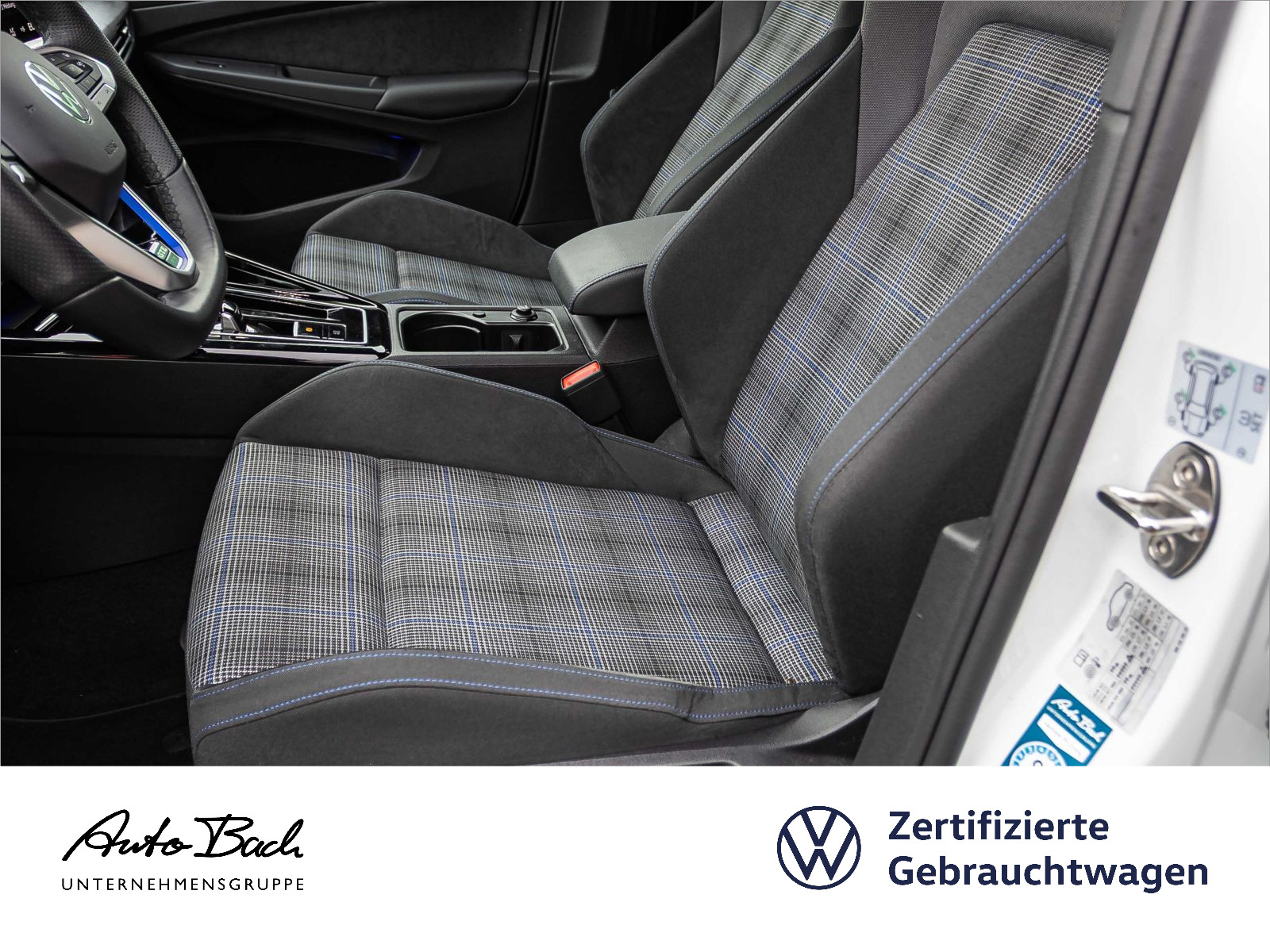 Volkswagen Golf VIII GTE 1.5 eHybrid DSG Navi LED HuD Digital Cockpit DCC ACC EPH