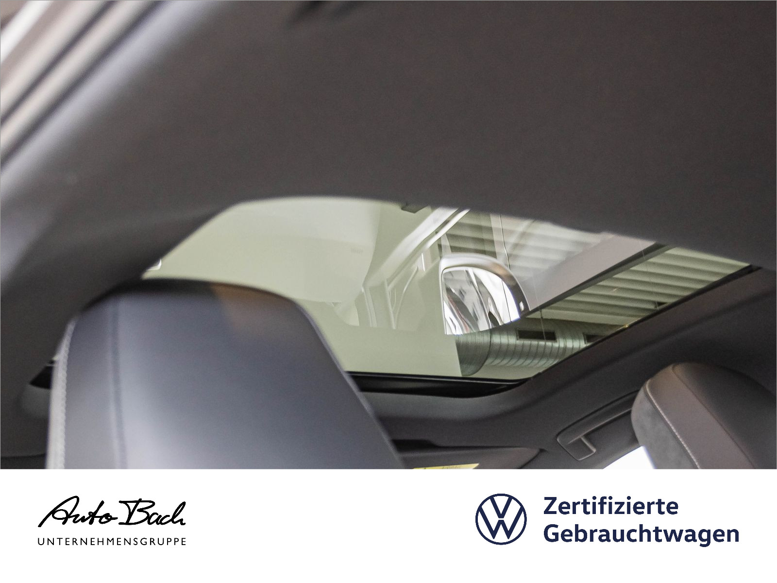 Volkswagen Golf VIII 2.0TDI R-Line DSG Navi LED Panorama ACC