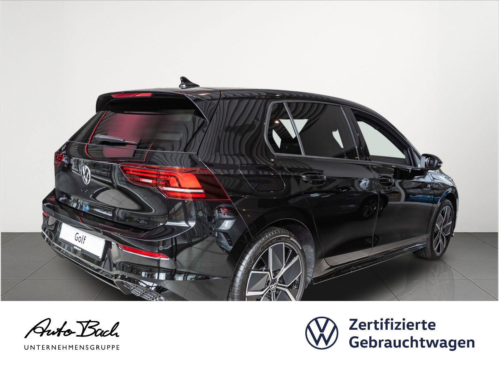 Volkswagen Golf VIII 2.0TDI R-Line DSG Navi LED Panorama ACC