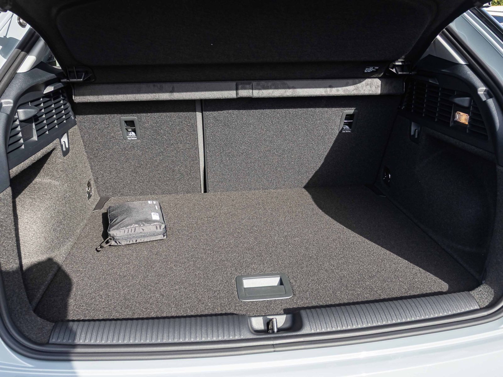 Audi Q2 advanced 35 TFS 150 PS S tronic 18" Assistenz & -Komfort-Paket