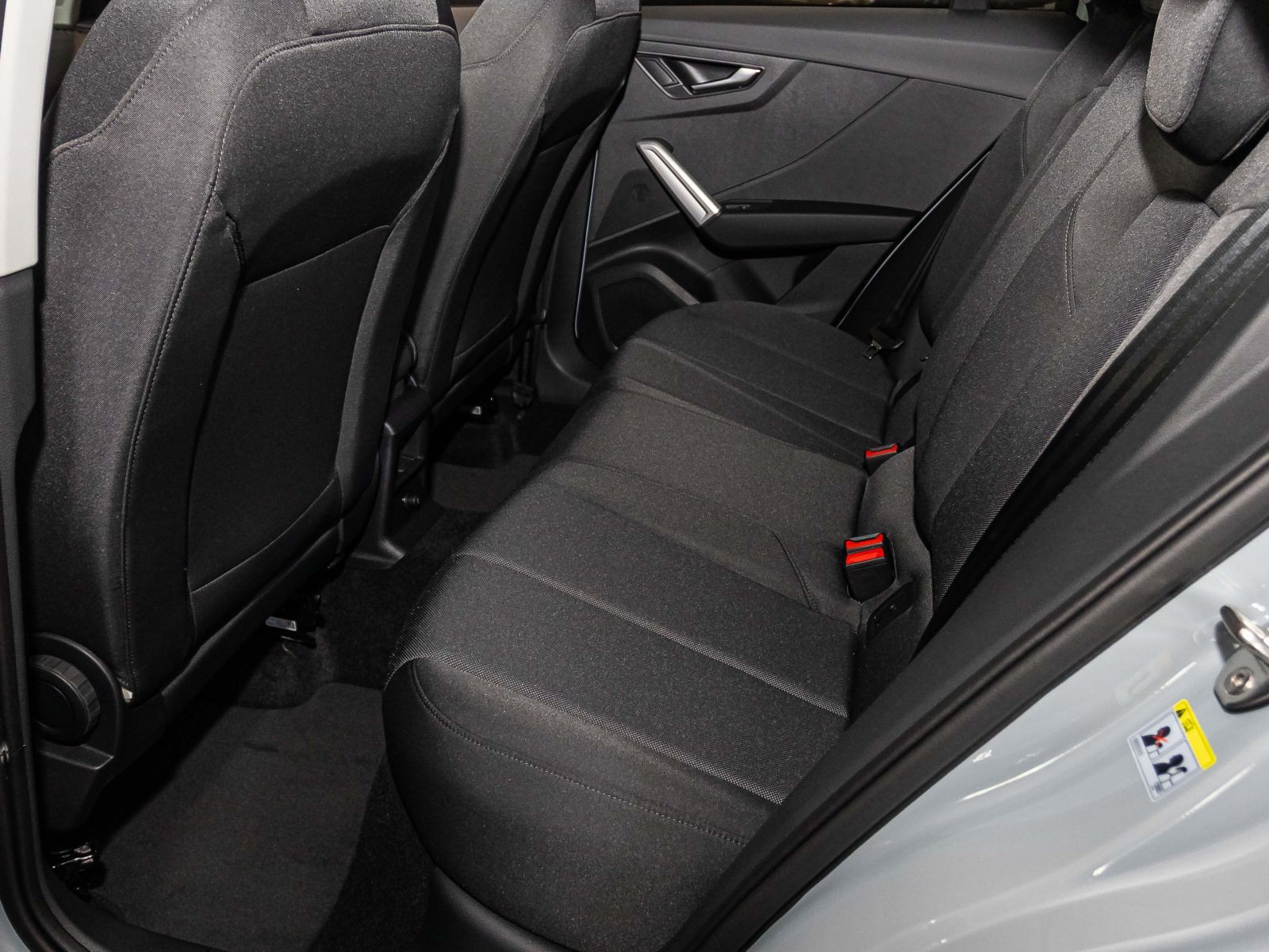 Audi Q2 advanced 35 TFSI 150 S tronic  18" Assistenz & -Komfort-Paket