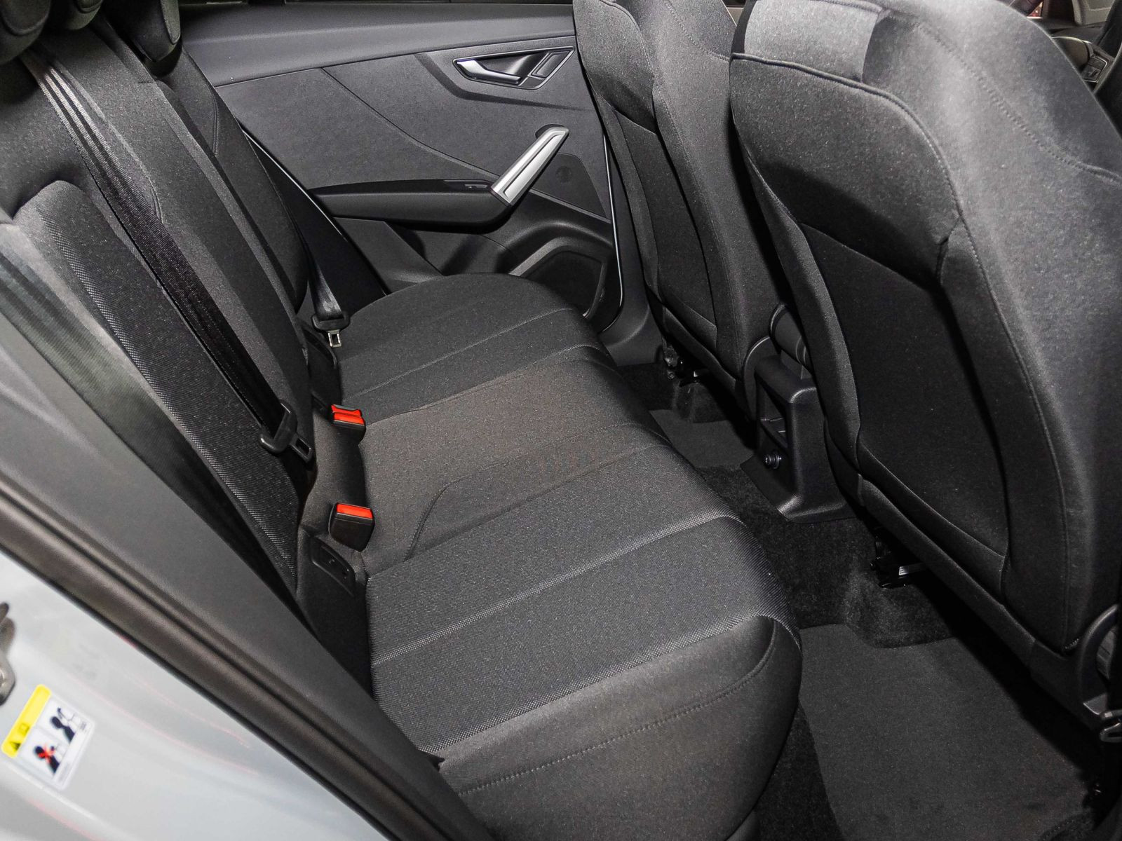 Audi Q2 advanced 35 TFSI 150 S tronic  18" Assistenz & -Komfort-Paket