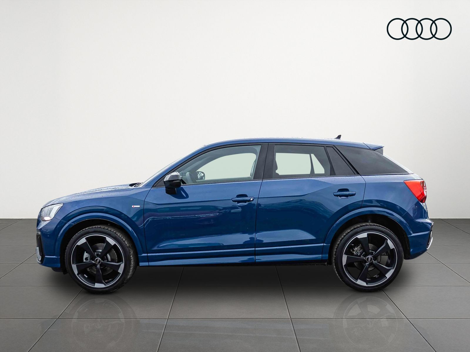 Audi Q2 S line 35 TFSI 150PS S tronic AHK SONOS 19"