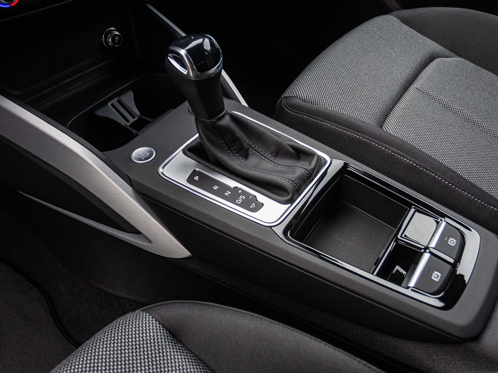 Audi Q2 advanced 35 TFSI 150PS S tronic 18" Klima & Komfort -Assistenz-Paket