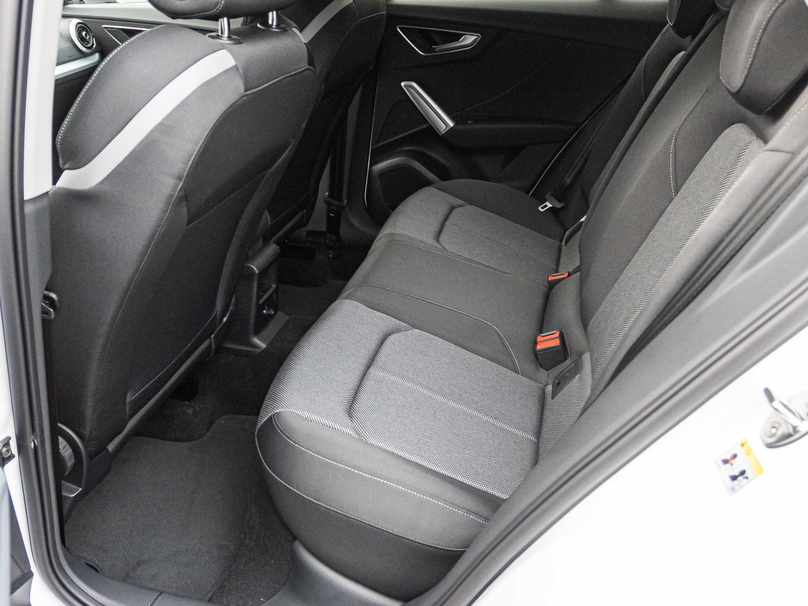 Audi Q2 advanced 35 TFSI 150PS S tronic 18" Klima & Komfort -Assistenz-Paket