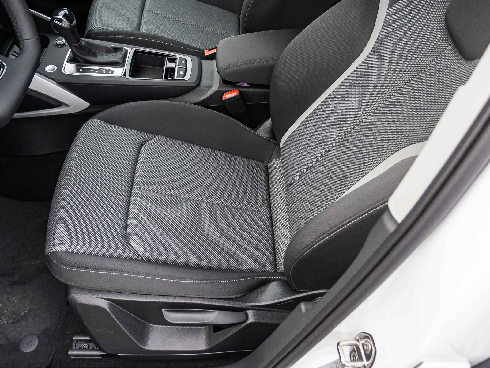 Audi Q2 advanced 35 TFSI 150PS S tronic 18" Klima & Komfort -Assistenz-Paket