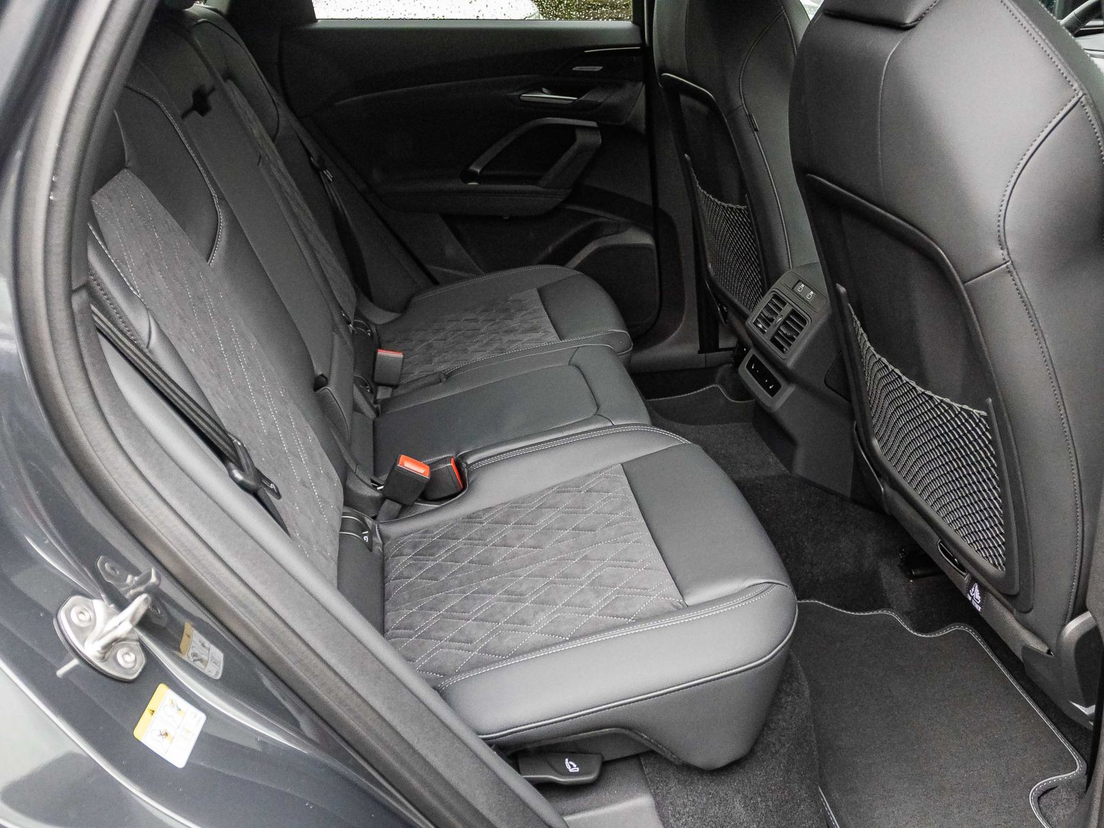 Audi Q5 Sportback S-LINE e-hybrid qu. AHK TECH-PRO Luftfederung MMI-Pro