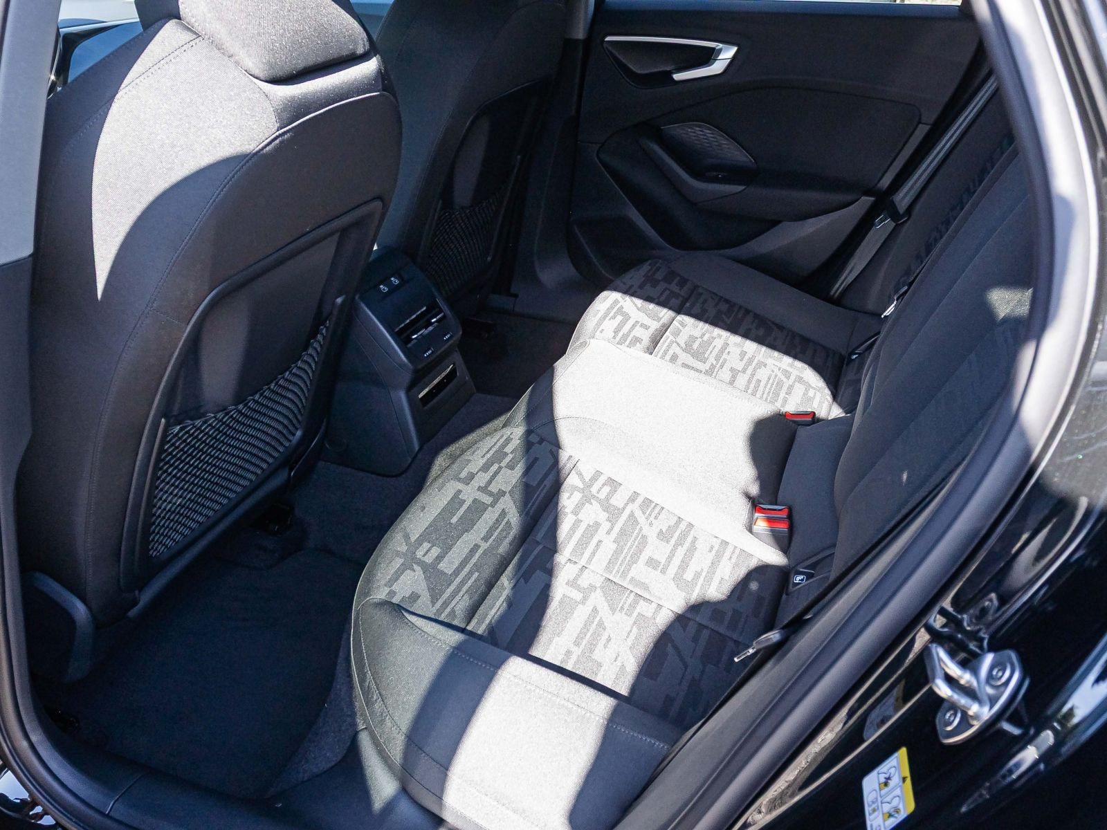 Audi A5 Limousine e-hybrid quattro 220 kW 0,5%  S-Fahrwerk  Tech S-Line 19"