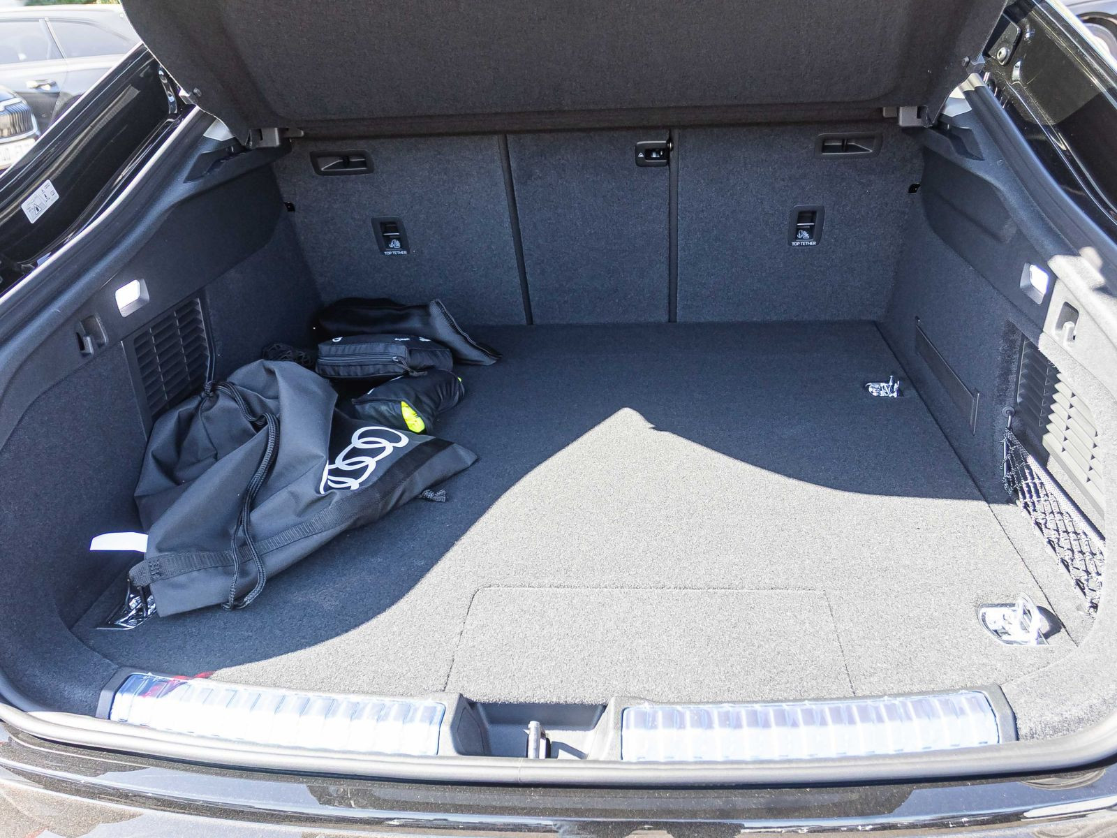 Audi A5 Limousine e-hybrid quattro 220 kW 0,5%  S-Fahrwerk  Tech S-Line 19"