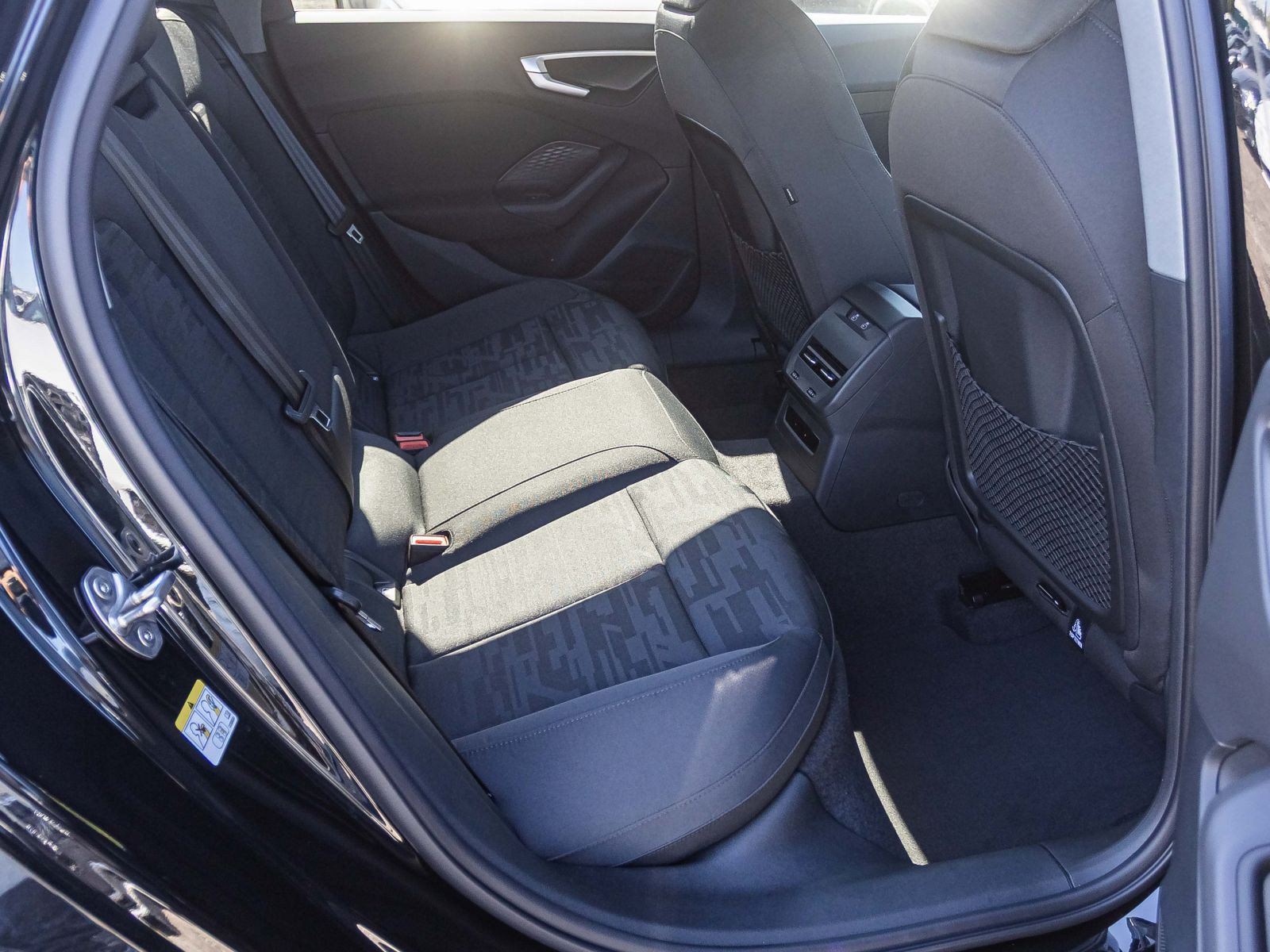 Audi A5 Limousine e-hybrid quattro 220 kW 0,5%  S-Fahrwerk  Tech S-Line 19"