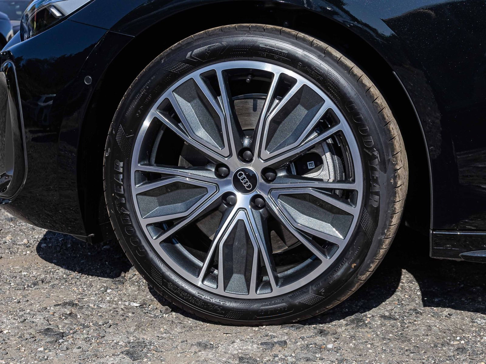 Audi A5 Limousine e-hybrid quattro 220 kW 0,5%  S-Fahrwerk  Tech S-Line 19"