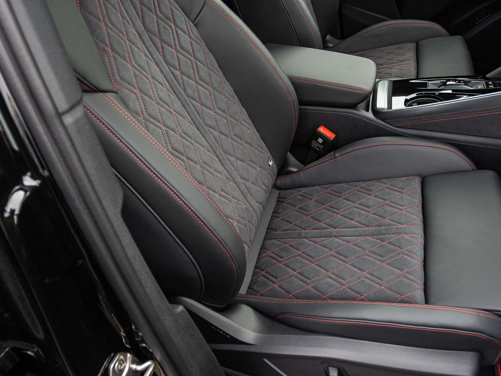 Audi Q5 SUV e-hybrid quattro 270kW S MMI Tech Pro Pano AHK