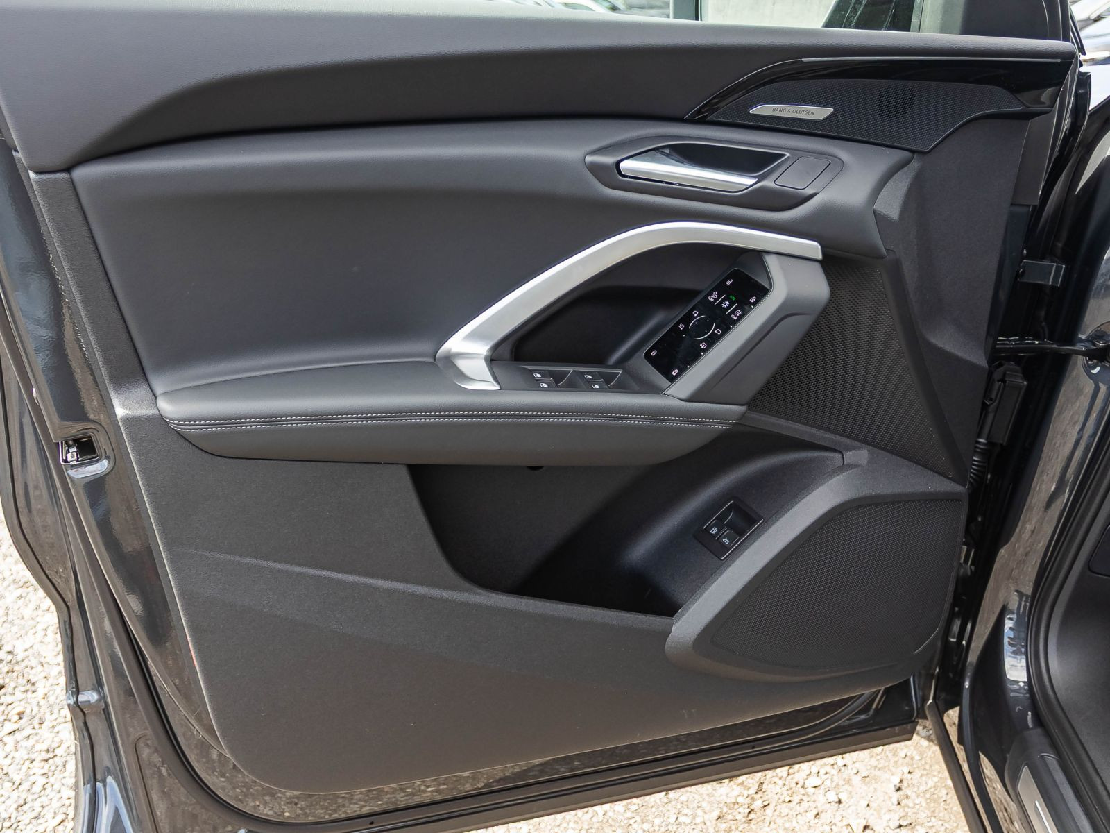 Audi Q5 SUV e-hybrid quattro 220kW  Tech-Plus MMI-pro AHK 0,5%