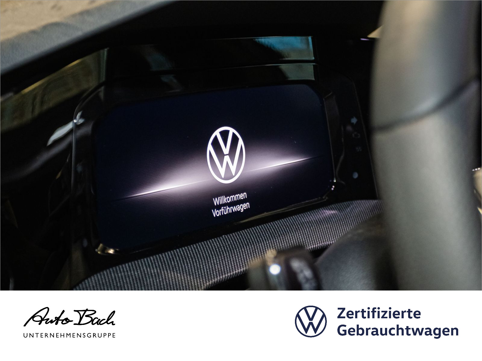 Volkswagen Golf Variant R-Line 2.0TDI DSG Navi LED HuD ACC AHK