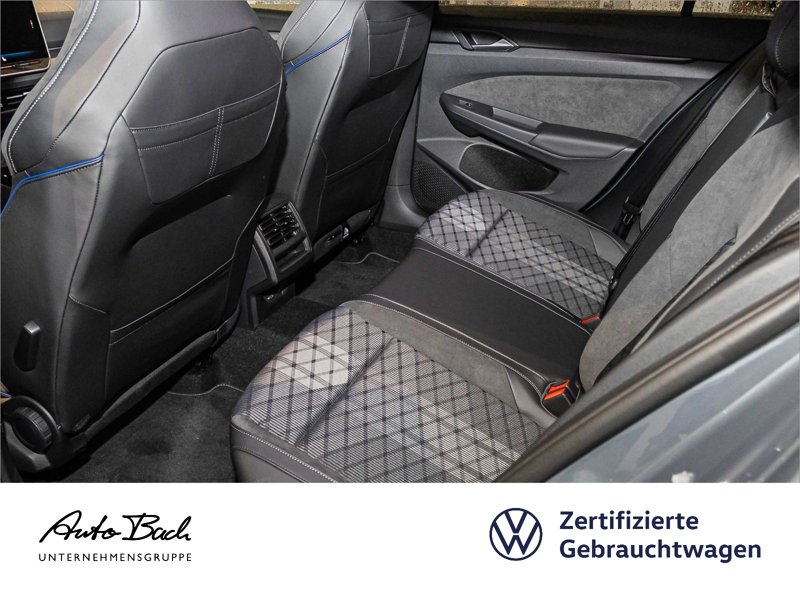 Volkswagen Golf Variant R-Line 2.0TDI DSG Navi LED HuD ACC AHK