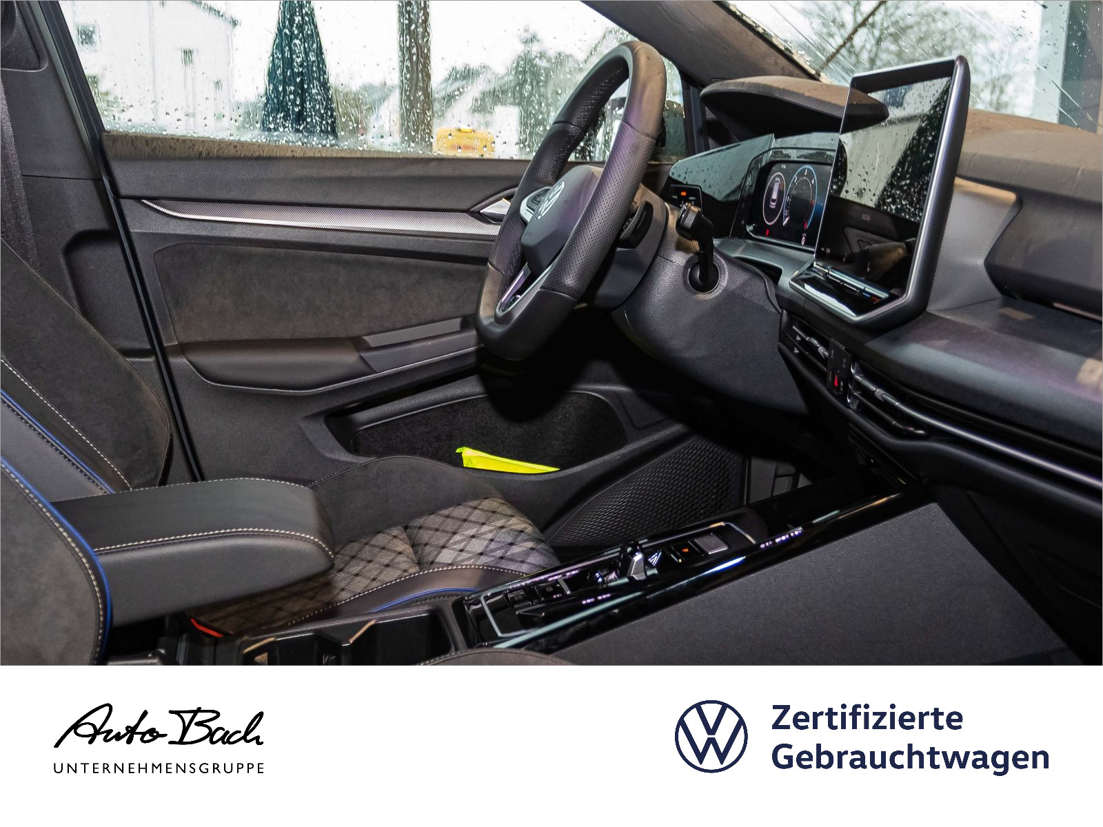 Volkswagen Golf Variant R-Line 2.0TDI DSG Navi LED HuD ACC AHK