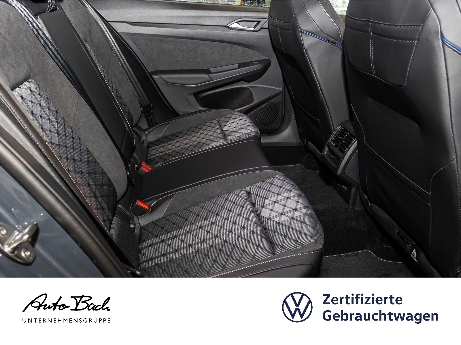 Volkswagen Golf Variant R-Line 2.0TDI DSG Navi LED HuD ACC AHK