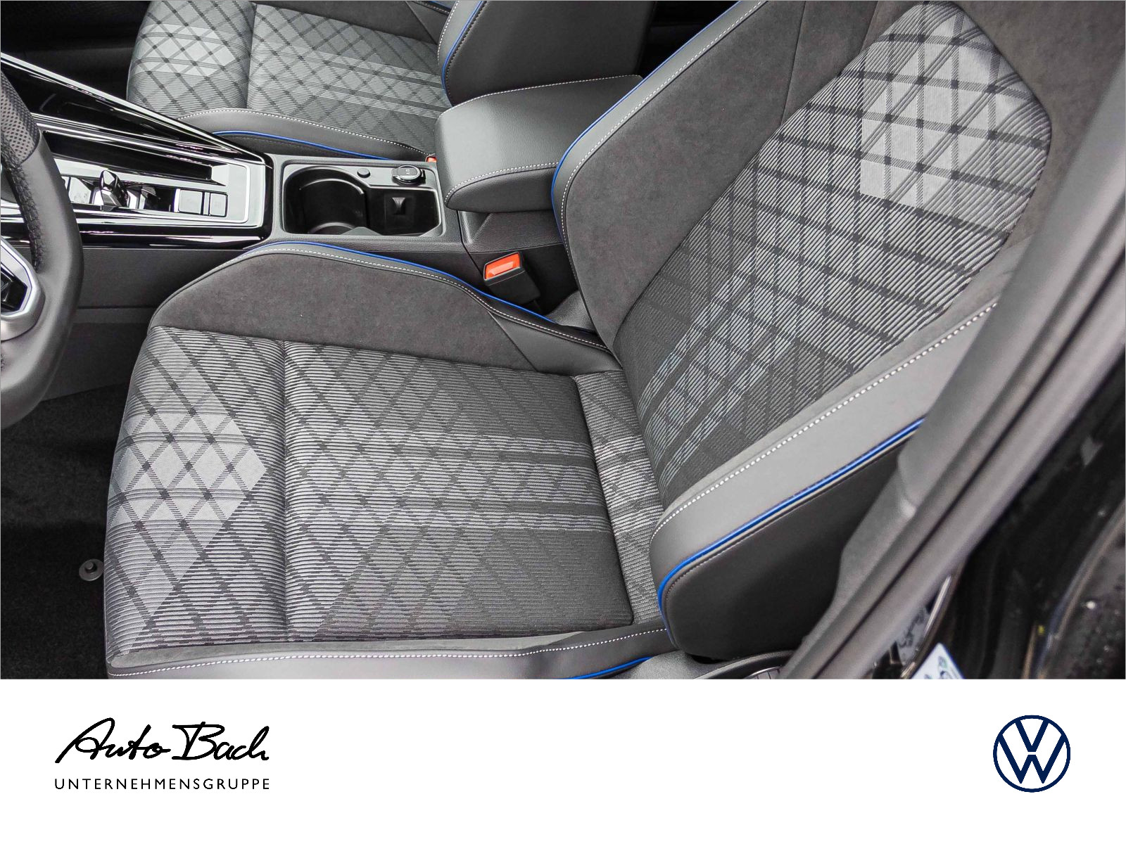 Volkswagen Golf R-Line 1,5 l eTSI OPF 110 kW (150 P S) 7-Gang-Doppelkupplungsgetriebe DSG