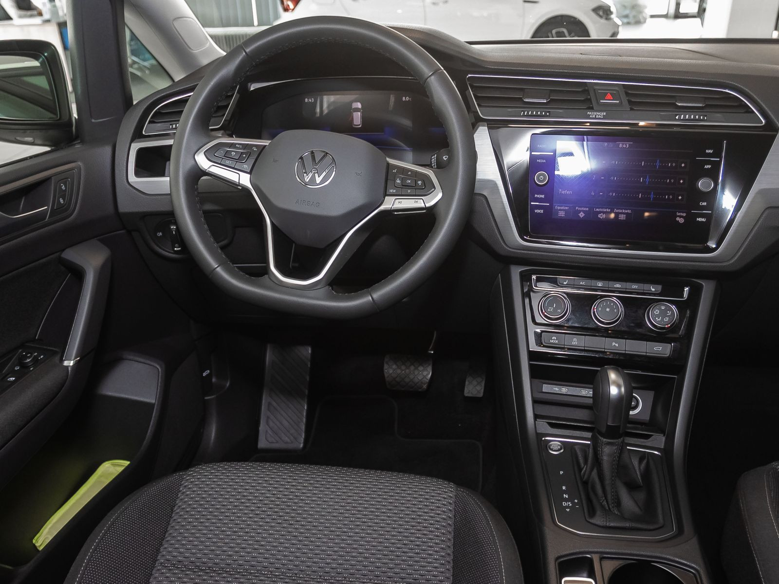 Volkswagen Touran Comfortline 1.5TSI DSG Navi LED ACC EPH DAB
