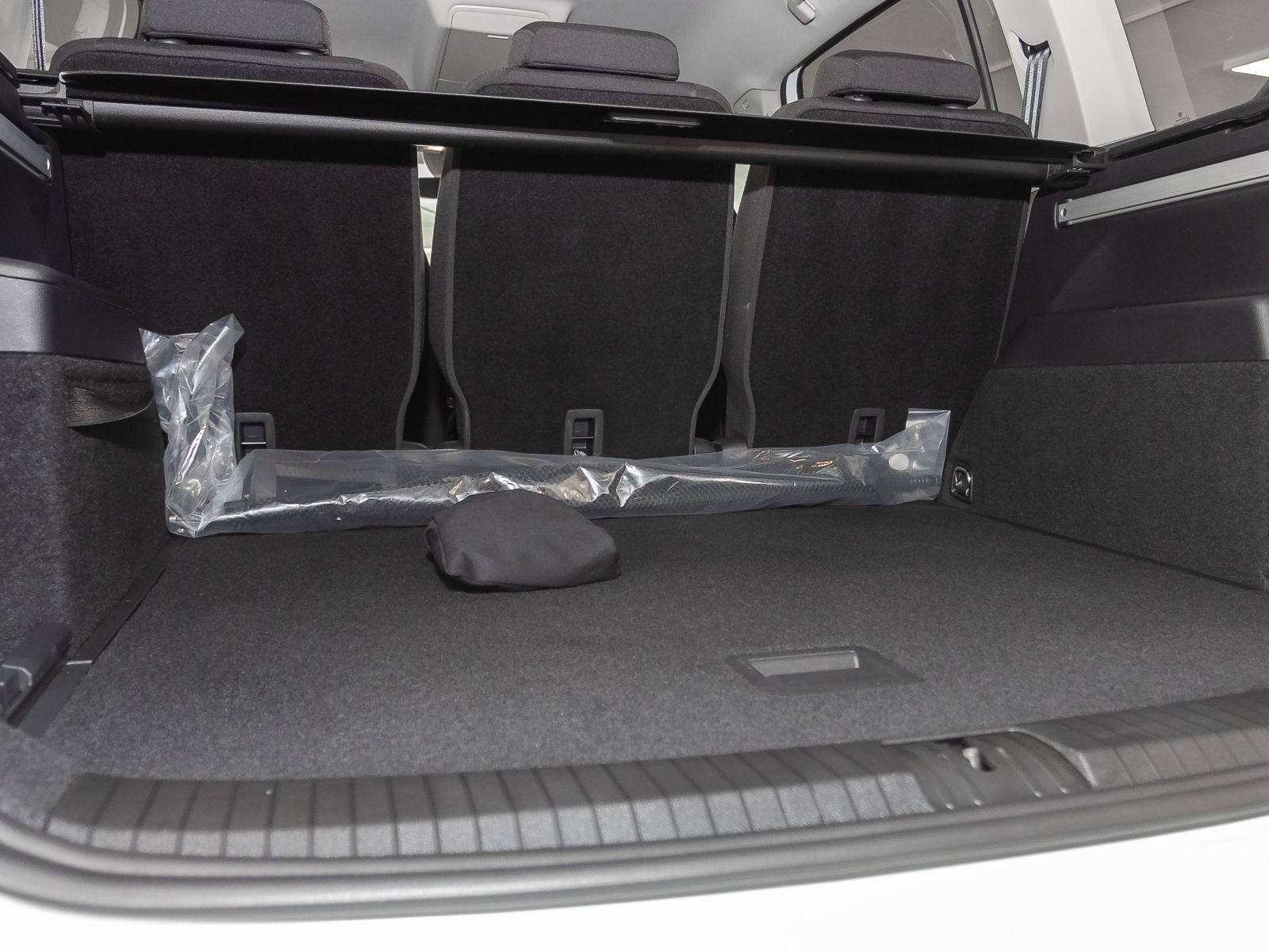 Volkswagen Touran Comfortline 1.5TSI DSG Navi LED ACC EPH DAB
