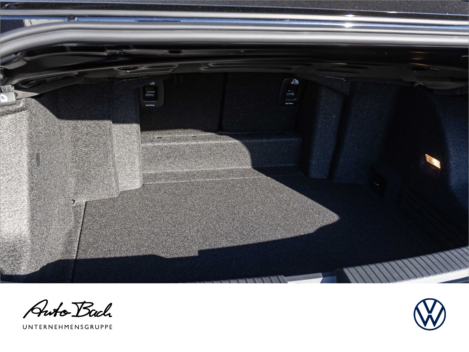 Volkswagen T-Roc Cabriolet R-Line 1.5 l TSI OPF 110 kW (150 PS) 7-Gang-Doppelkupplungsgetri ebe DSG