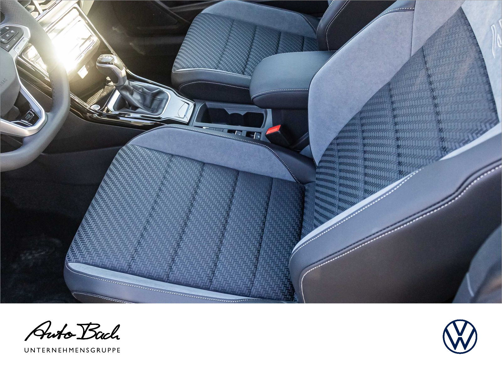 Volkswagen T-Roc Cabriolet R-Line 1.5 l TSI OPF 110 kW (150 PS) 7-Gang-Doppelkupplungsgetri ebe DSG