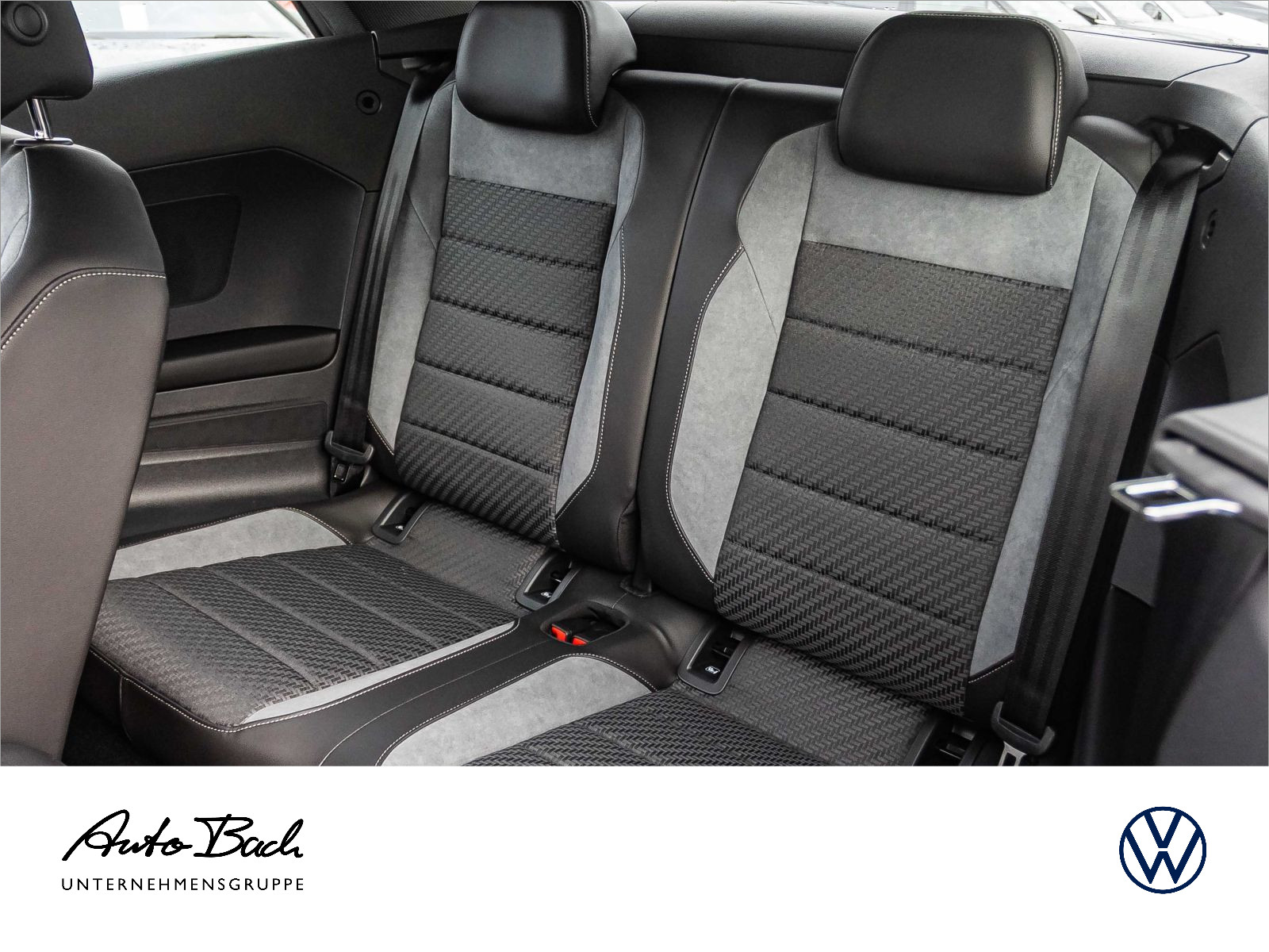 Volkswagen T-Roc Cabriolet R-Line 1.5 l TSI OPF 110 kW (150 PS) 7-Gang-Doppelkupplungsgetri ebe DSG