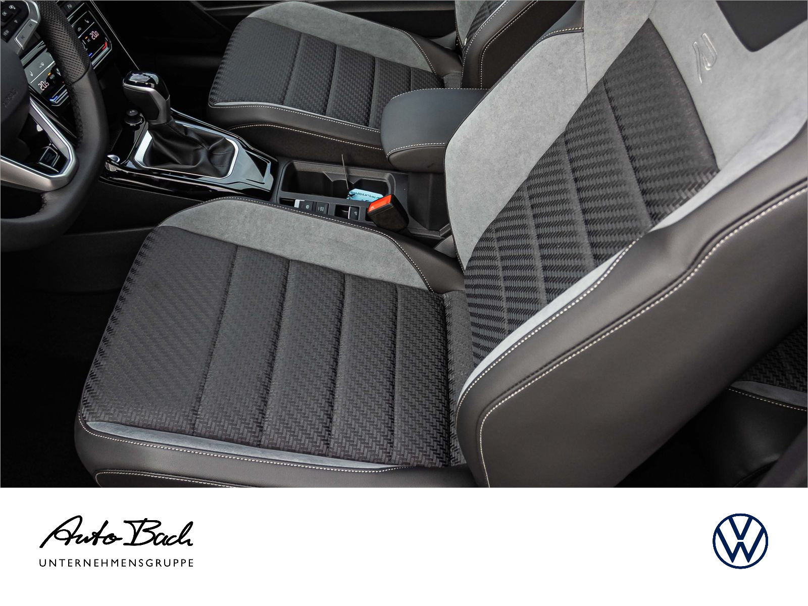 Volkswagen T-Roc Cabriolet R-Line 1.5 l TSI OPF 110 kW (150 PS) 7-Gang-Doppelkupplungsgetri ebe DSG