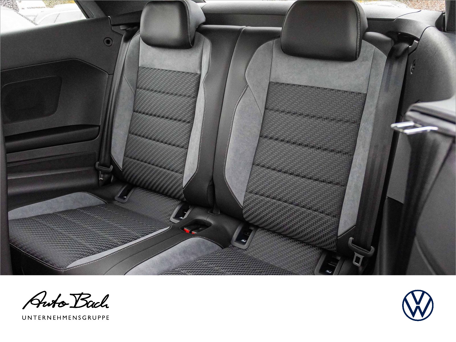 Volkswagen T-Roc Cabriolet R-Line 1.5 l TSI OPF 110 kW (150 PS) 7-Gang-Doppelkupplungsgetri ebe DSG