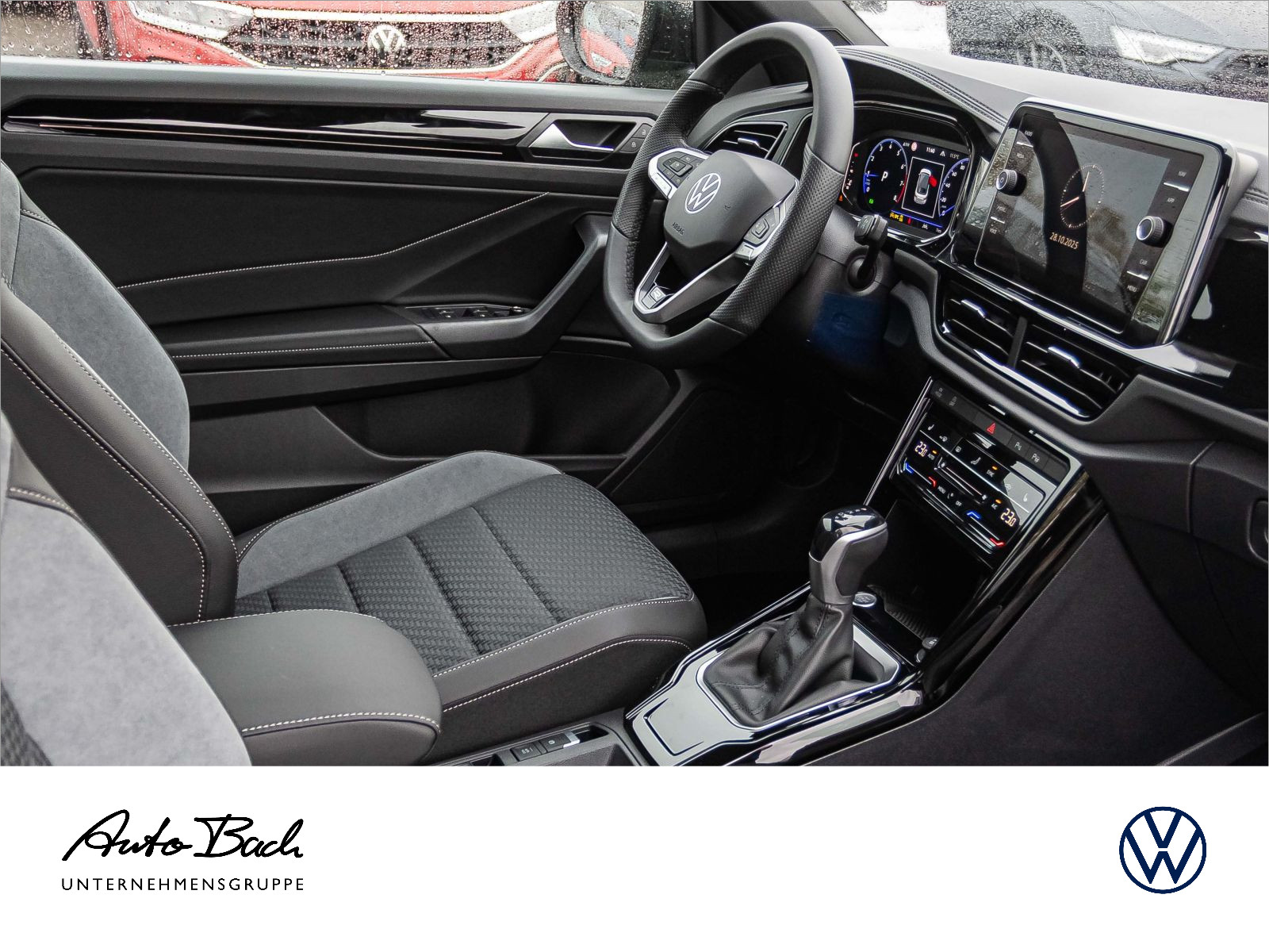 Volkswagen T-Roc Cabriolet R-Line 1.5 l TSI OPF 110 kW (150 PS) 7-Gang-Doppelkupplungsgetri ebe DSG