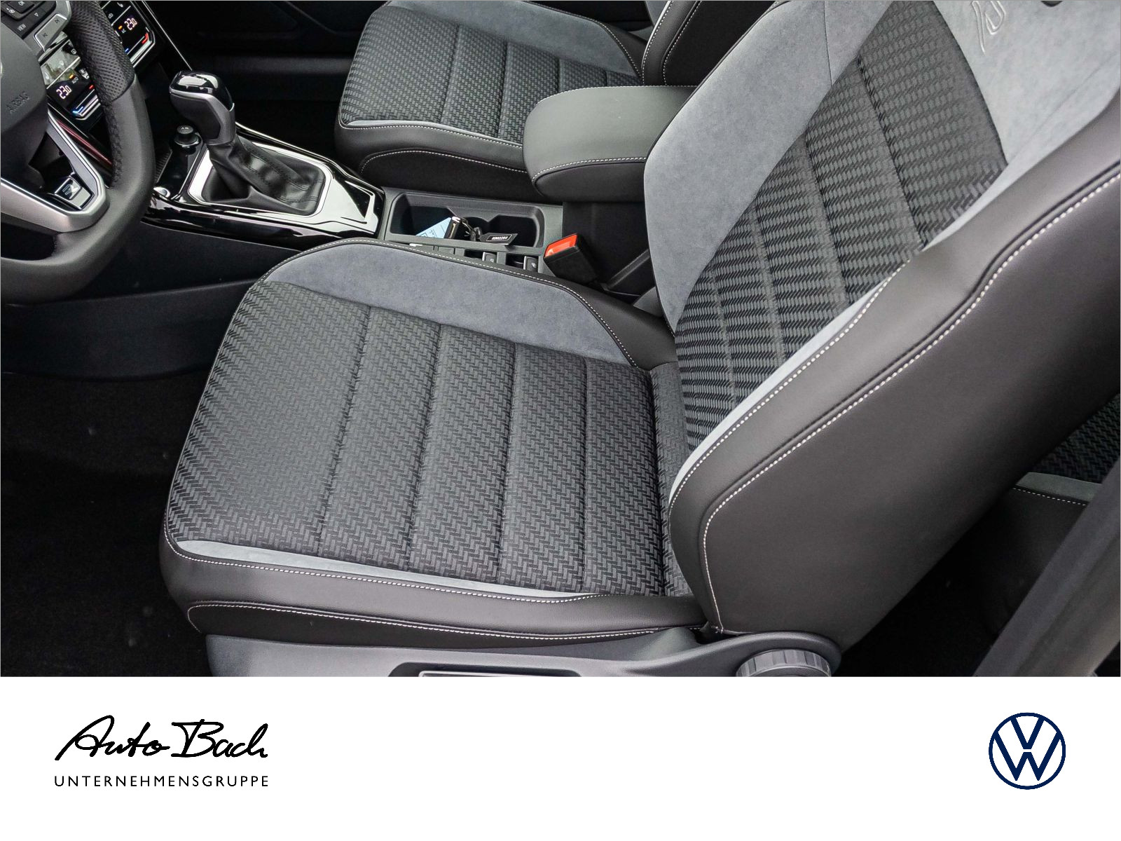 Volkswagen T-Roc Cabriolet R-Line 1.5 l TSI OPF 110 kW (150 PS) 7-Gang-Doppelkupplungsgetri ebe DSG